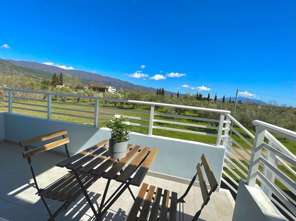 The Breeze & Sunlight Apartment Vrasná Dış mekan fotoğraf